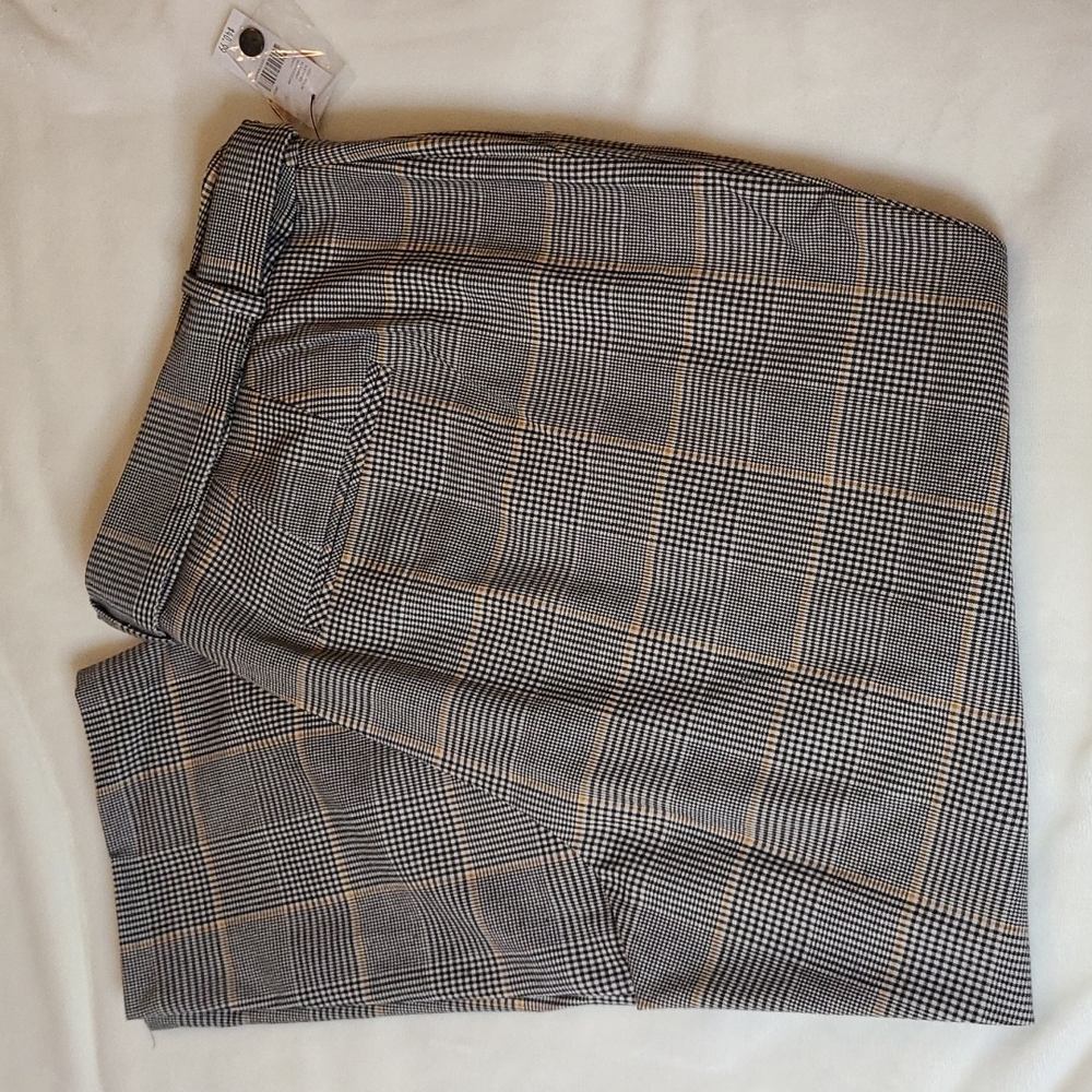 Lane Bryant 18R black plaid with yellow